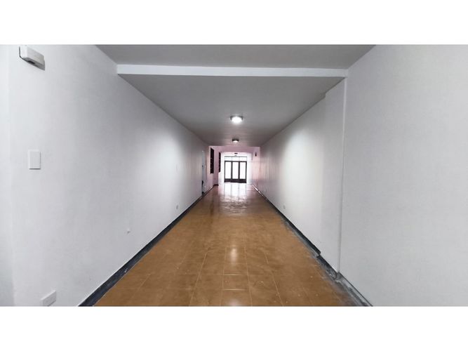 Casa de 6 alcobas en venta en La Elvira, Pereira, 250 m² · foto 3 de 21