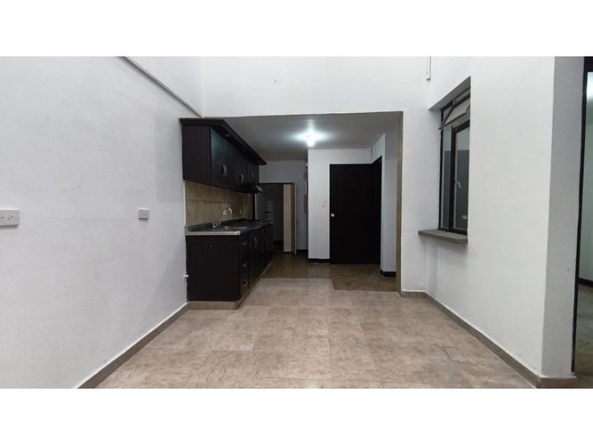 Casa de 6 alcobas en venta en La Elvira, Pereira, 250 m² · foto 7 de 21