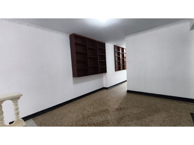 Casa de 6 alcobas en venta en La Elvira, Pereira, 250 m² · foto 15 de 21