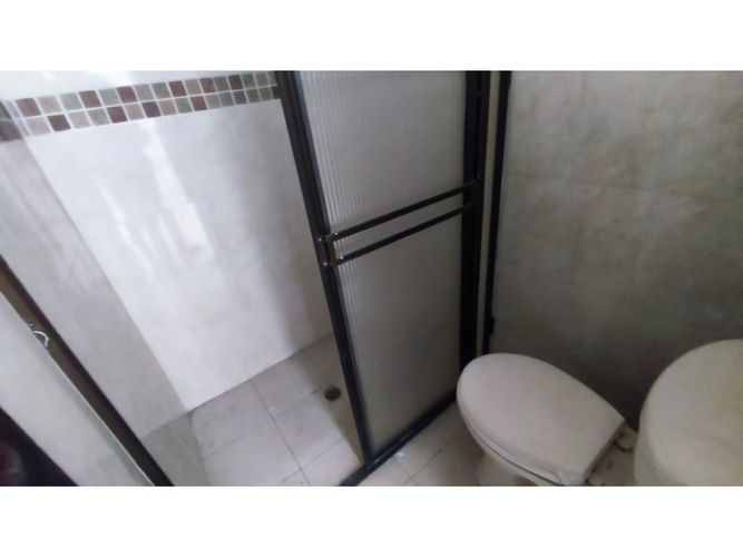 Casa de 6 alcobas en venta en La Elvira, Pereira, 250 m² · foto 16 de 21