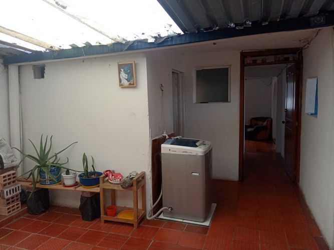 Casa de 11 alcobas en venta en San Blas, Bogotá, 300 m² · foto 17 de 24
