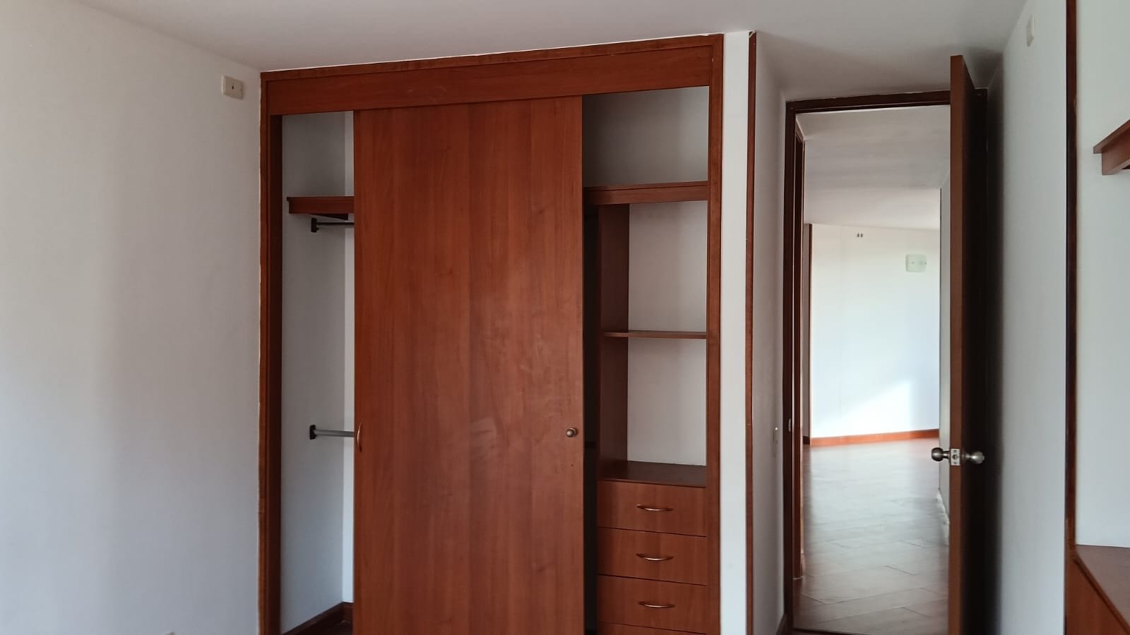 Apartamento en venta en Portales Del Norte, Bogotá · foto 10 de 24