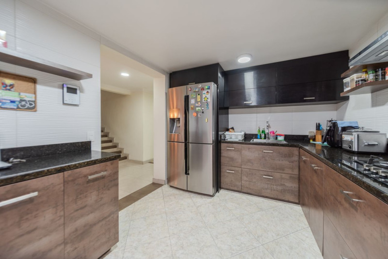 Casa en venta en Fontibon, Bogotá · foto 6 de 24