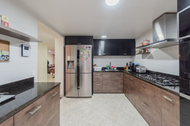 Casa en venta en Fontibon, Bogotá · foto 8 de 24