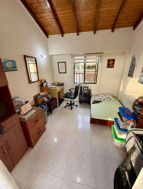 Apartamento de 4 alcobas en venta en La Floresta, Bucaramanga, 185 m² · foto 5 de 15