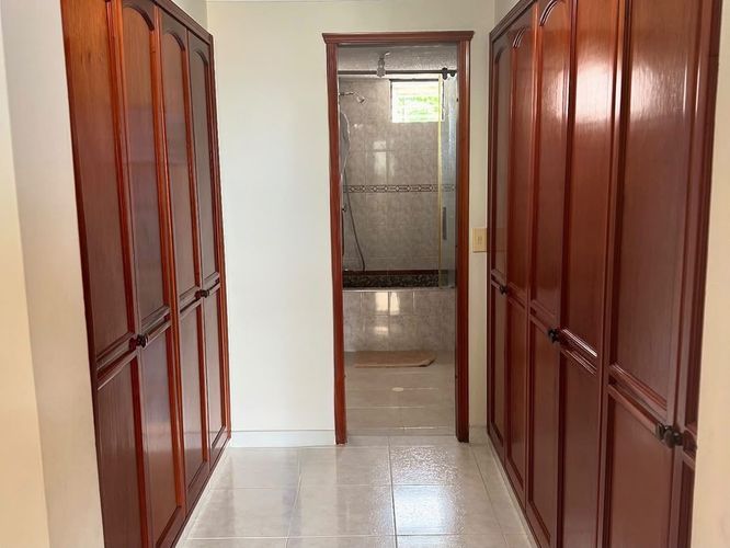 Apartamento de 4 alcobas en venta en La Floresta, Bucaramanga, 185 m² · foto 10 de 15