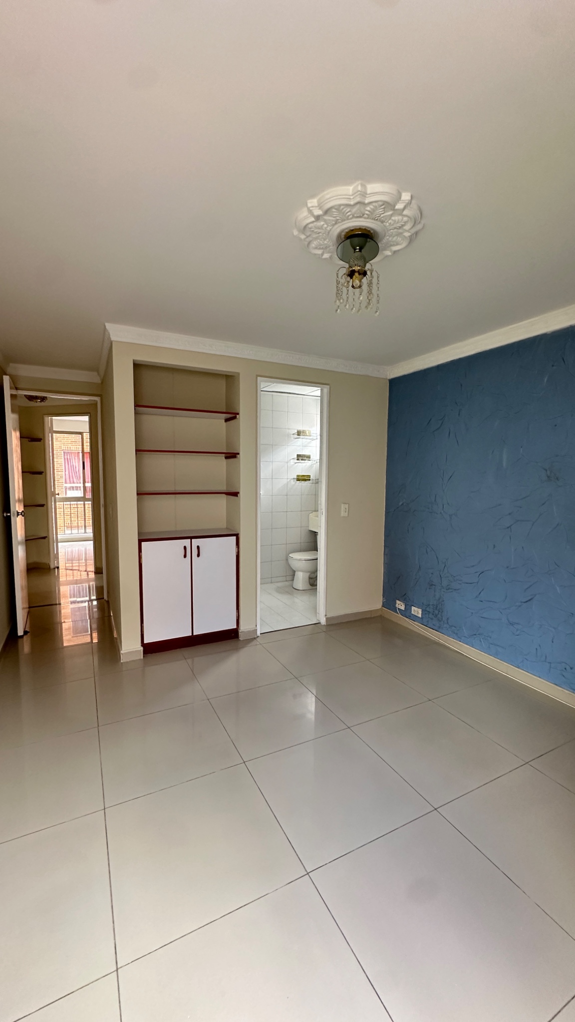 Apartamento en venta en Mirandela, Bogotá · foto 7 de 24