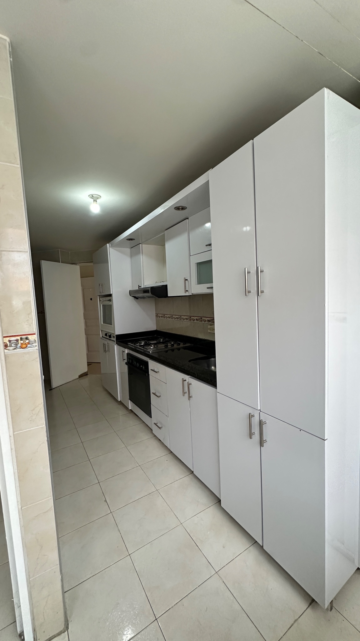 Apartamento en venta en Mirandela, Bogotá · foto 2 de 24