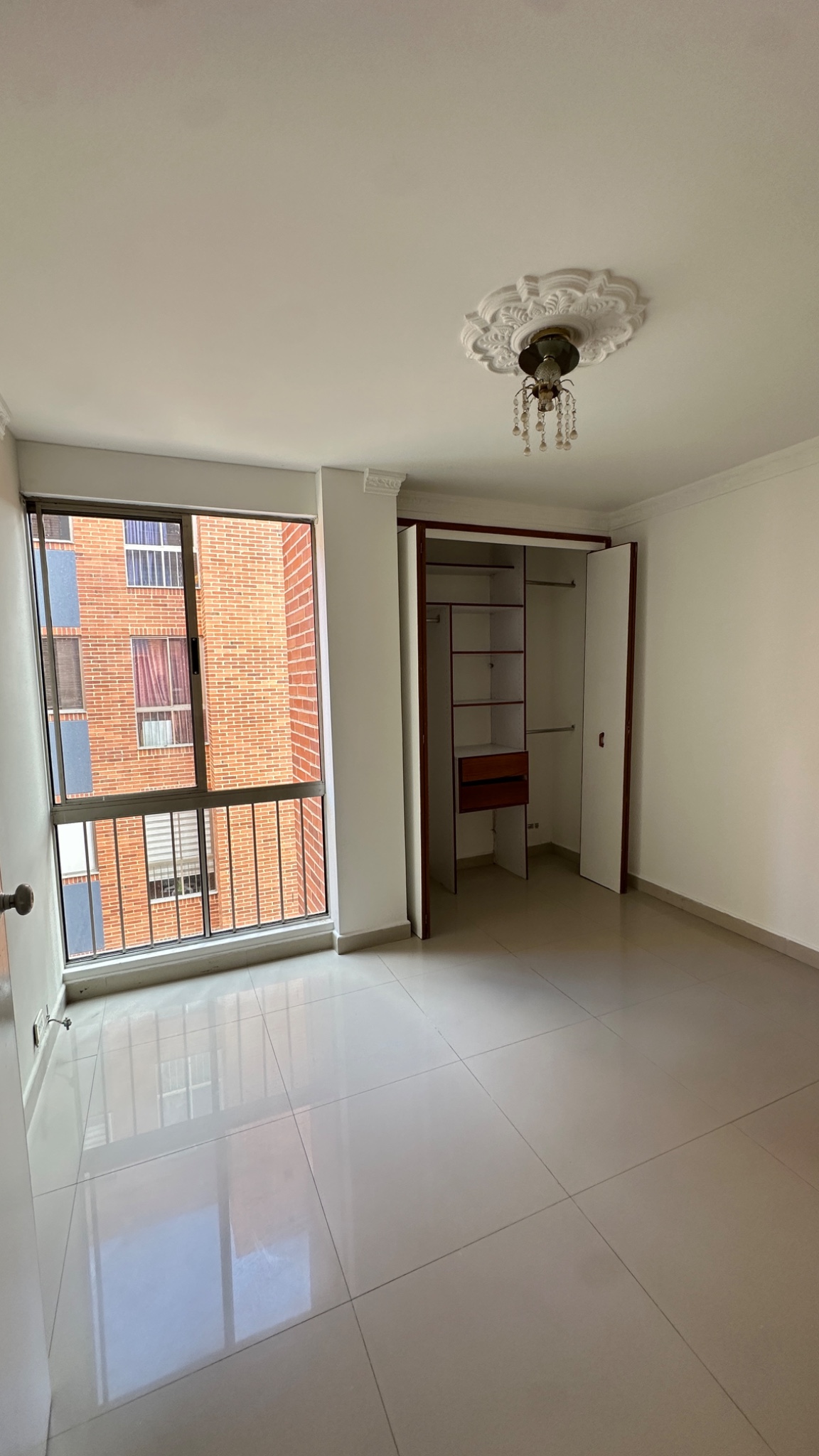 Apartamento en venta en Mirandela, Bogotá · foto 8 de 24