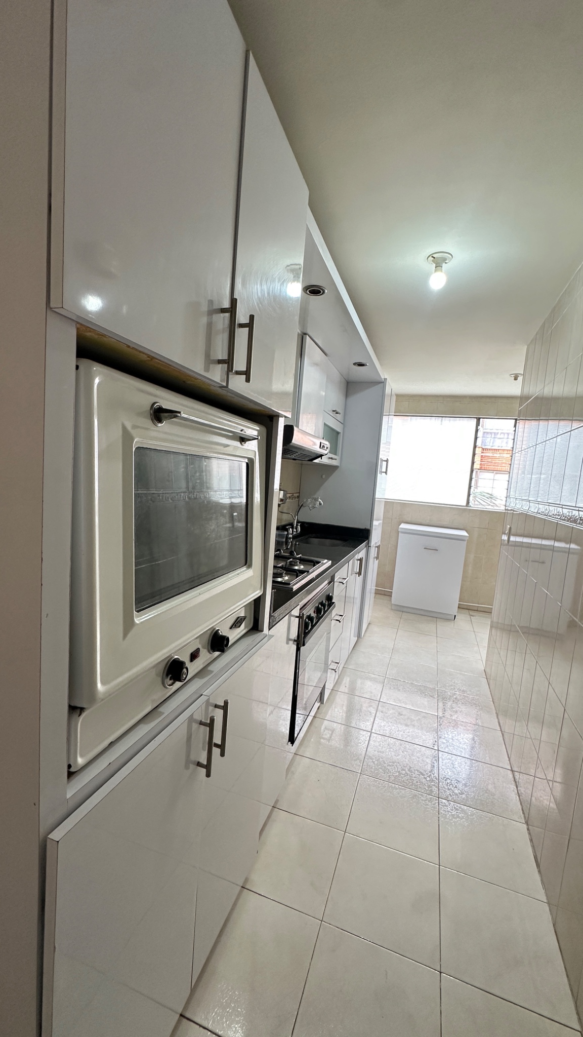Apartamento en venta en Mirandela, Bogotá · foto 4 de 24