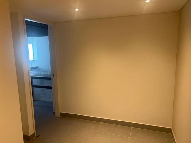 Local en arriendo en El Poblado, Medellín, 374 m² · foto 14 de 21