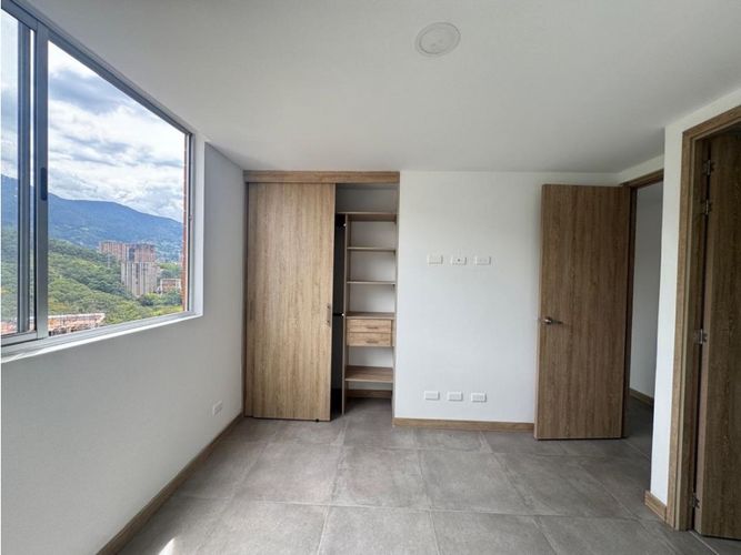 Apartamento de 2 alcobas en venta en Cañaveralejo, Sabaneta, 57 m² · foto 6 de 12