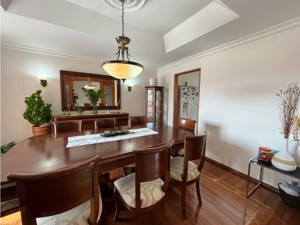 Casa en venta en Gratamira, Bogotá · foto 3 de 24