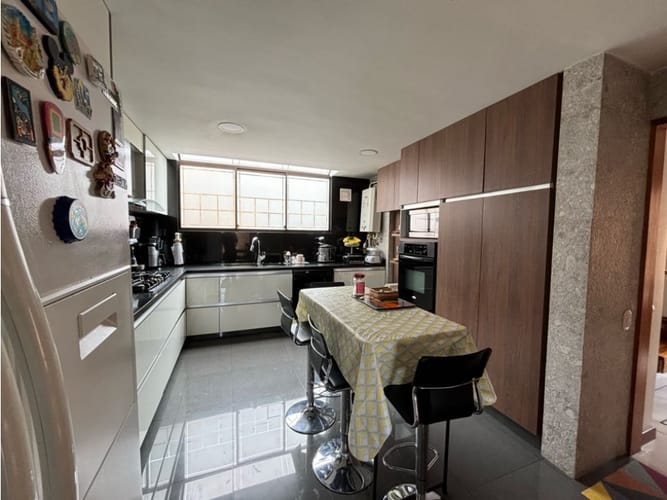 Casa en venta en Gratamira, Bogotá · foto 6 de 24