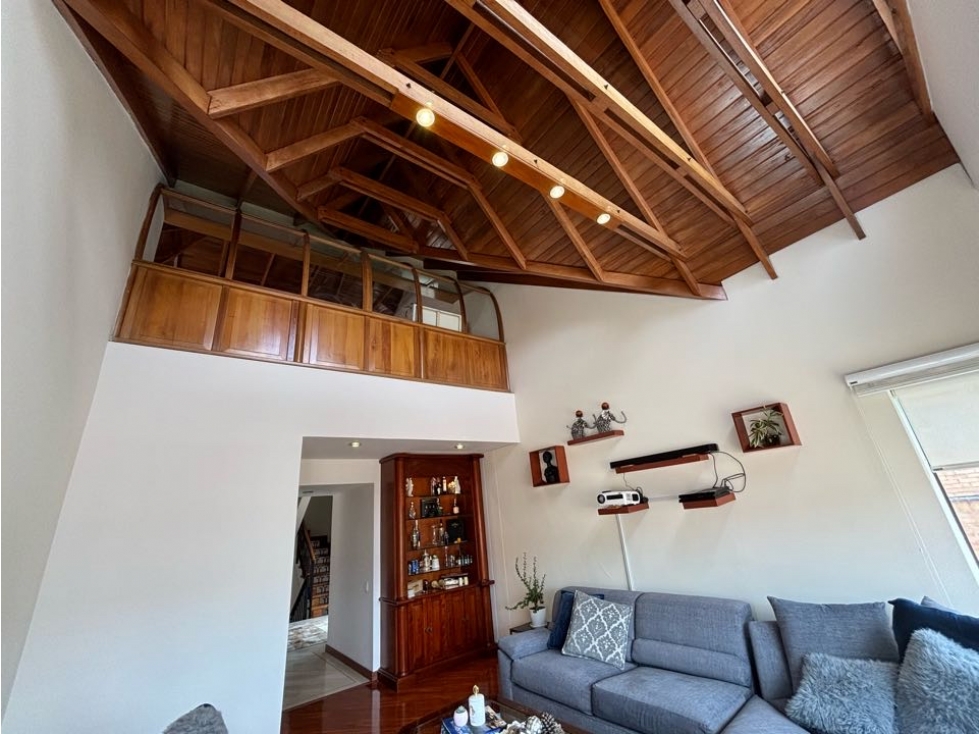 Casa en venta en Gratamira, Bogotá · foto 11 de 24
