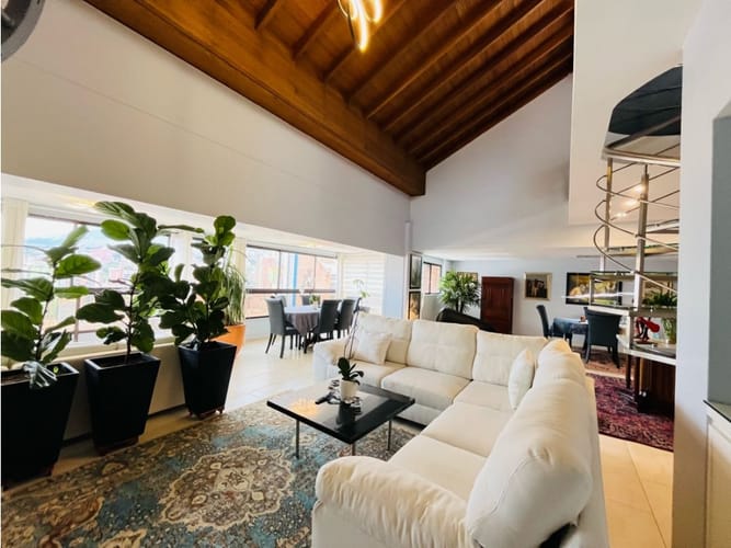 Apartamento de 5 alcobas en venta en Centro Administrativo, Medellín, 286 m² · foto 5 de 24