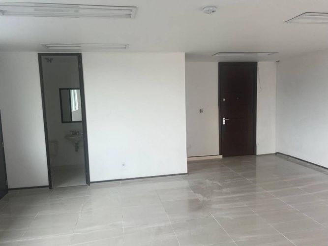 Oficina en arriendo en Los Balsos, Medellín, 50 m² · foto 8 de 15