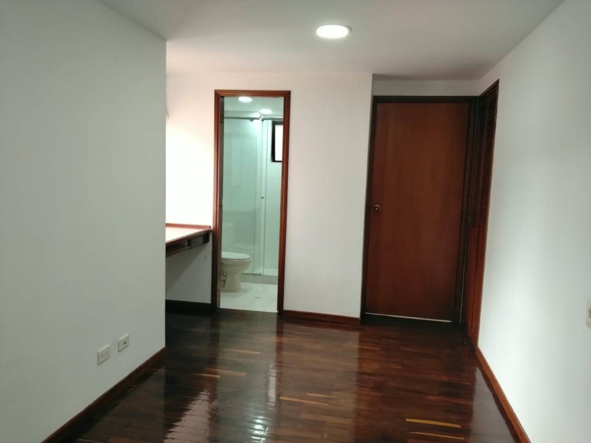 Apartamento en arriendo en San Lucas, Medellín · foto 8 de 20