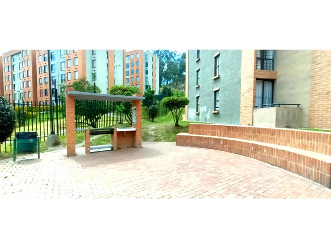 Apartamento de 3 alcobas en venta en Tequendama, Soacha, 72 m² · foto 3 de 12