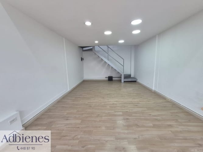 Local en arriendo en La Candelaria, Medellín, 44 m² · foto 2 de 9