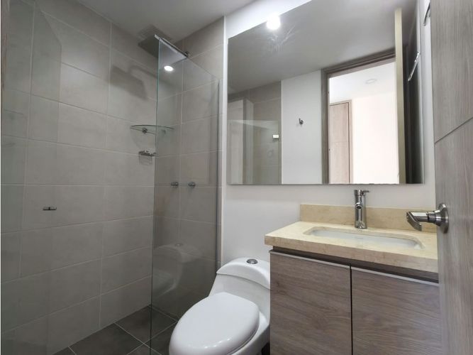 Apartamento de 3 alcobas en arriendo en La Inmaculada, Envigado, 97 m² · foto 14 de 24