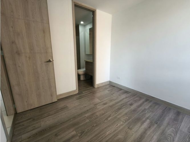 Apartamento de 3 alcobas en arriendo en La Inmaculada, Envigado, 97 m² · foto 17 de 24