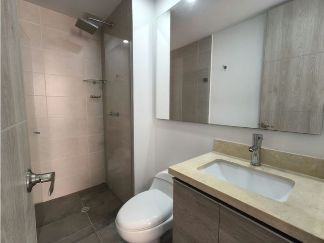 Apartamento de 3 alcobas en arriendo en La Inmaculada, Envigado, 97 m² · foto 18 de 24