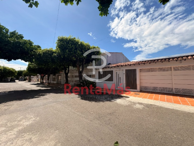 Casa en venta en Quinta Oriental, Cúcuta · foto 3 de 23