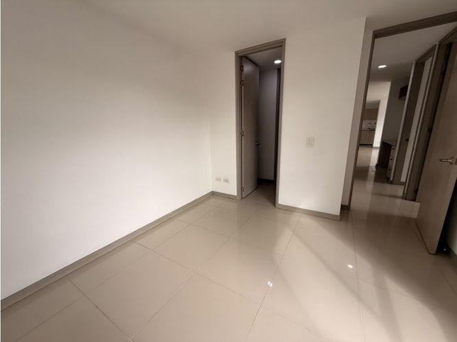 Apartamento de 3 alcobas en arriendo en Restrepo Naranjo, Sabaneta, 90 m² · foto 11 de 19
