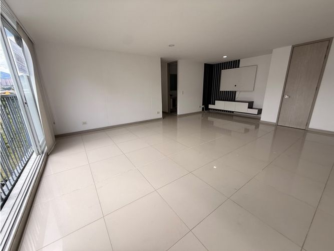 Apartamento de 3 alcobas en arriendo en Restrepo Naranjo, Sabaneta, 90 m² · foto 15 de 19