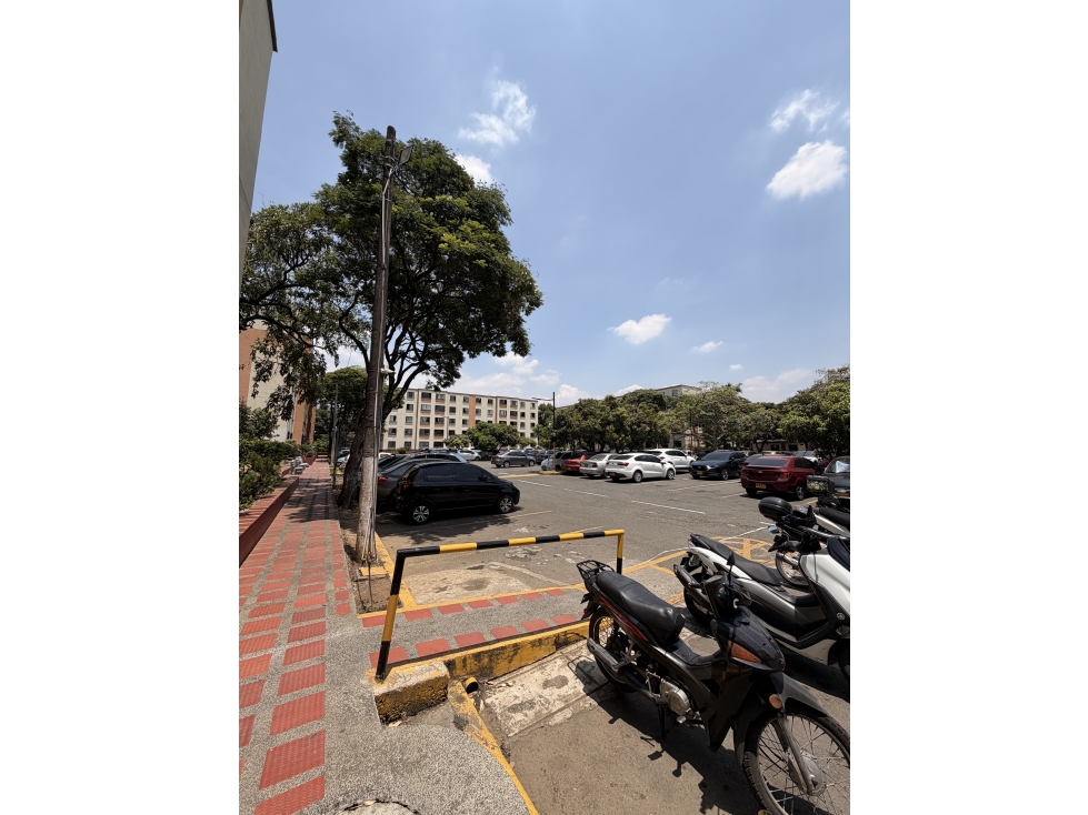 Apartamento en Arriendo en Cañaverales, Cali