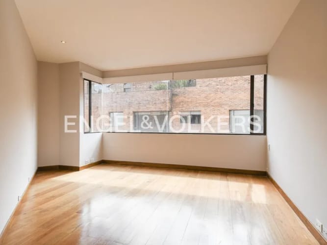 Apartamento de 4 alcobas en venta en La Cabrera, Bogotá, 396 m² · foto 17 de 18