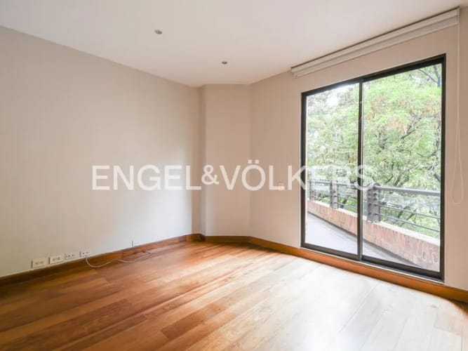 Apartamento de 4 alcobas en venta en La Cabrera, Bogotá, 396 m² · foto 14 de 18