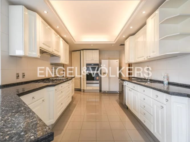 Apartamento de 4 alcobas en venta en La Cabrera, Bogotá, 396 m² · foto 7 de 18