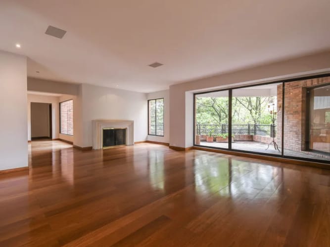 Apartamento de 4 alcobas en venta en La Cabrera, Bogotá, 396 m² · foto 3 de 18