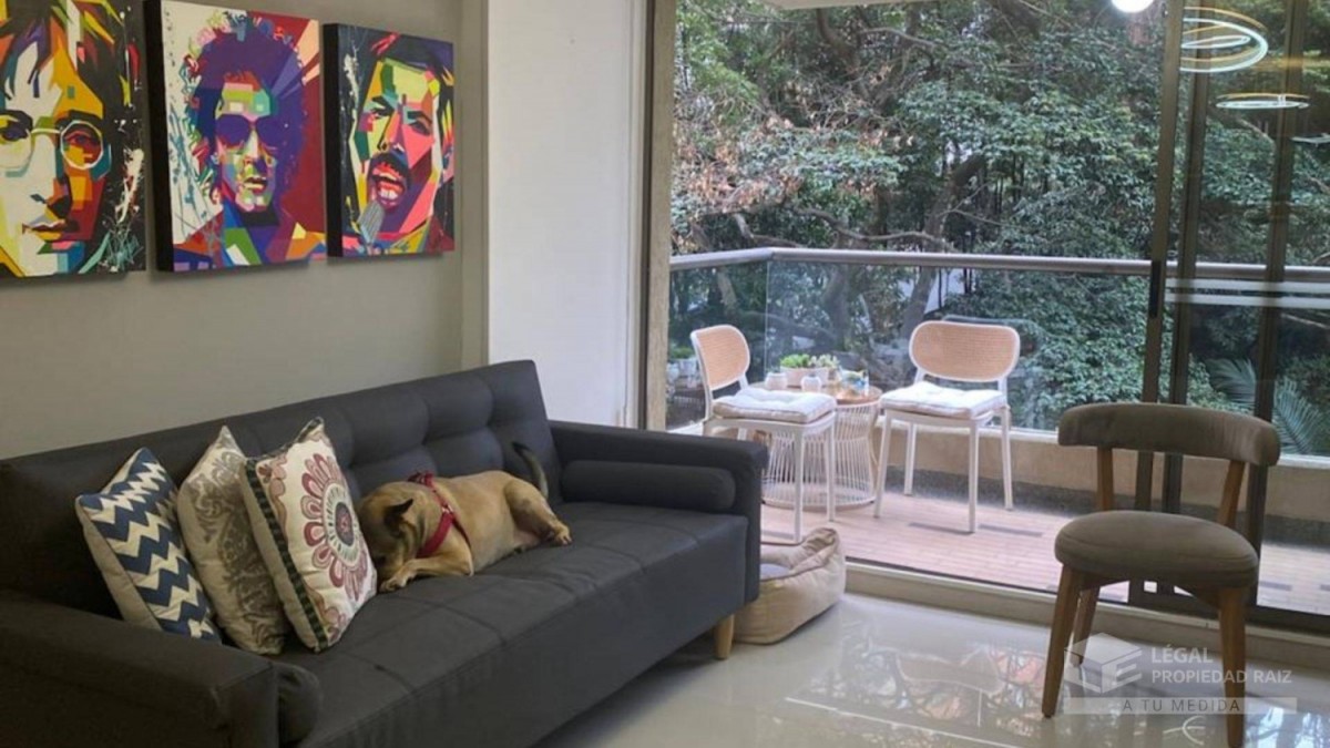 Apartamento en venta en Loma De Los Bernal, Medellín · foto 6 de 12