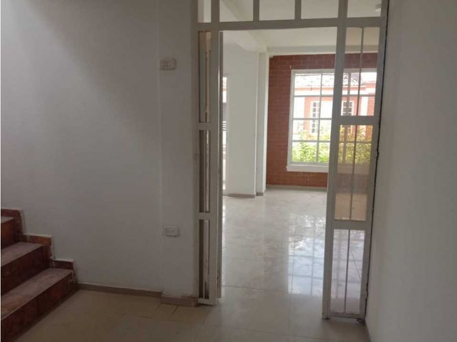 Casa de 5 alcobas en venta en Conjunto Residencial Verde Real, Cali, 240 m² · foto 9 de 24