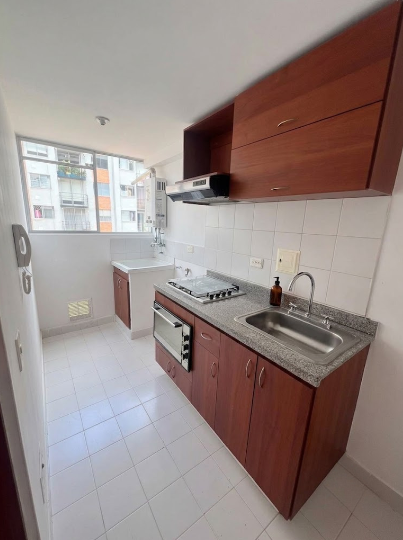 Apartamento en venta en Cantalejo, Bogotá · foto 3 de 12