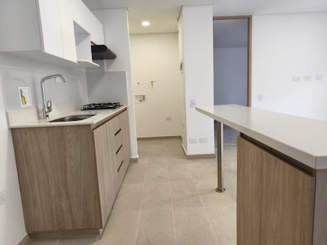 Apartamento en arriendo en Loma De San Jose, Sabaneta · foto 5 de 16