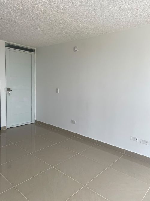 Apartaestudio en venta en Fontibon, Bogotá, 44 m² · foto 3 de 12