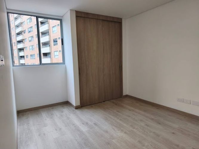 Apartamento en arriendo en Loma De San Jose, Sabaneta · foto 7 de 16