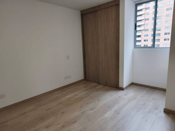 Apartamento en arriendo en Loma De San Jose, Sabaneta · foto 8 de 16