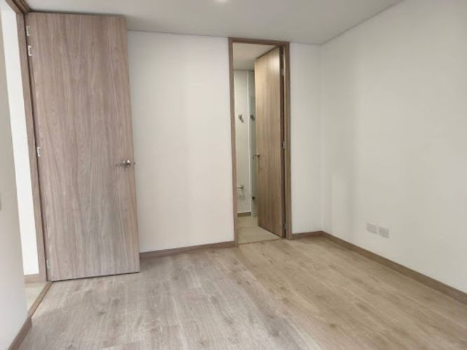 Apartamento en arriendo en Loma De San Jose, Sabaneta · foto 10 de 16
