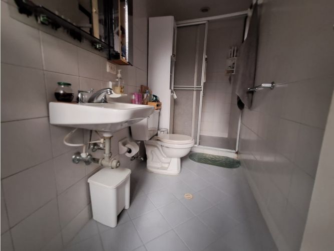 Casa de 5 alcobas en venta en La Candelaria, Medellín, 230 m² · foto 11 de 16