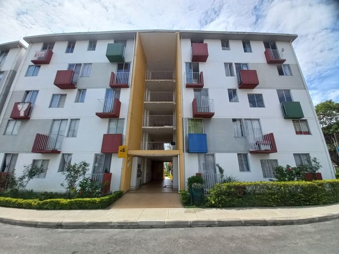 Apartamento de 2 alcobas en venta en Cr. Treviso, Ibagué, 49 m² · foto 4 de 24