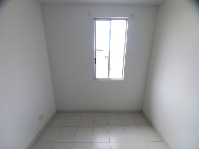 Apartamento de 2 alcobas en venta en Cr. Treviso, Ibagué, 49 m² · foto 10 de 24