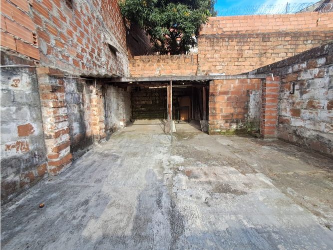 Casa de 5 alcobas en venta en La Candelaria, Medellín, 230 m² · foto 16 de 16