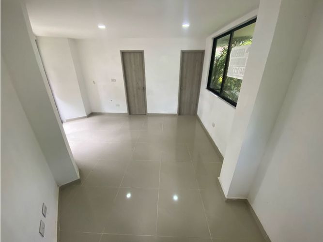 Local en arriendo en Santa Teresita, Medellín, 18 m² · foto 2 de 7
