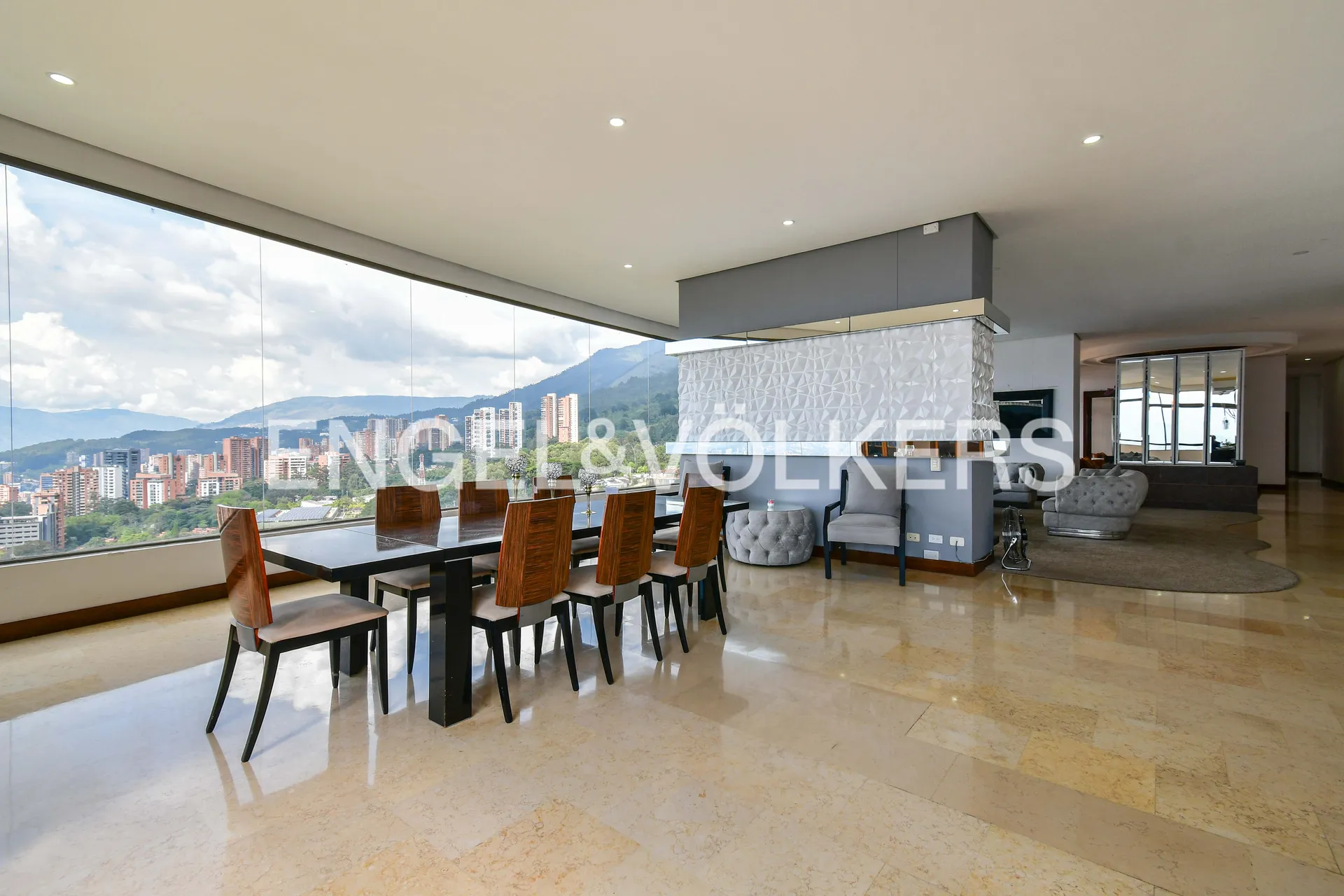 Apartamento en arriendo en San Lucas, Medellín · foto 4 de 14