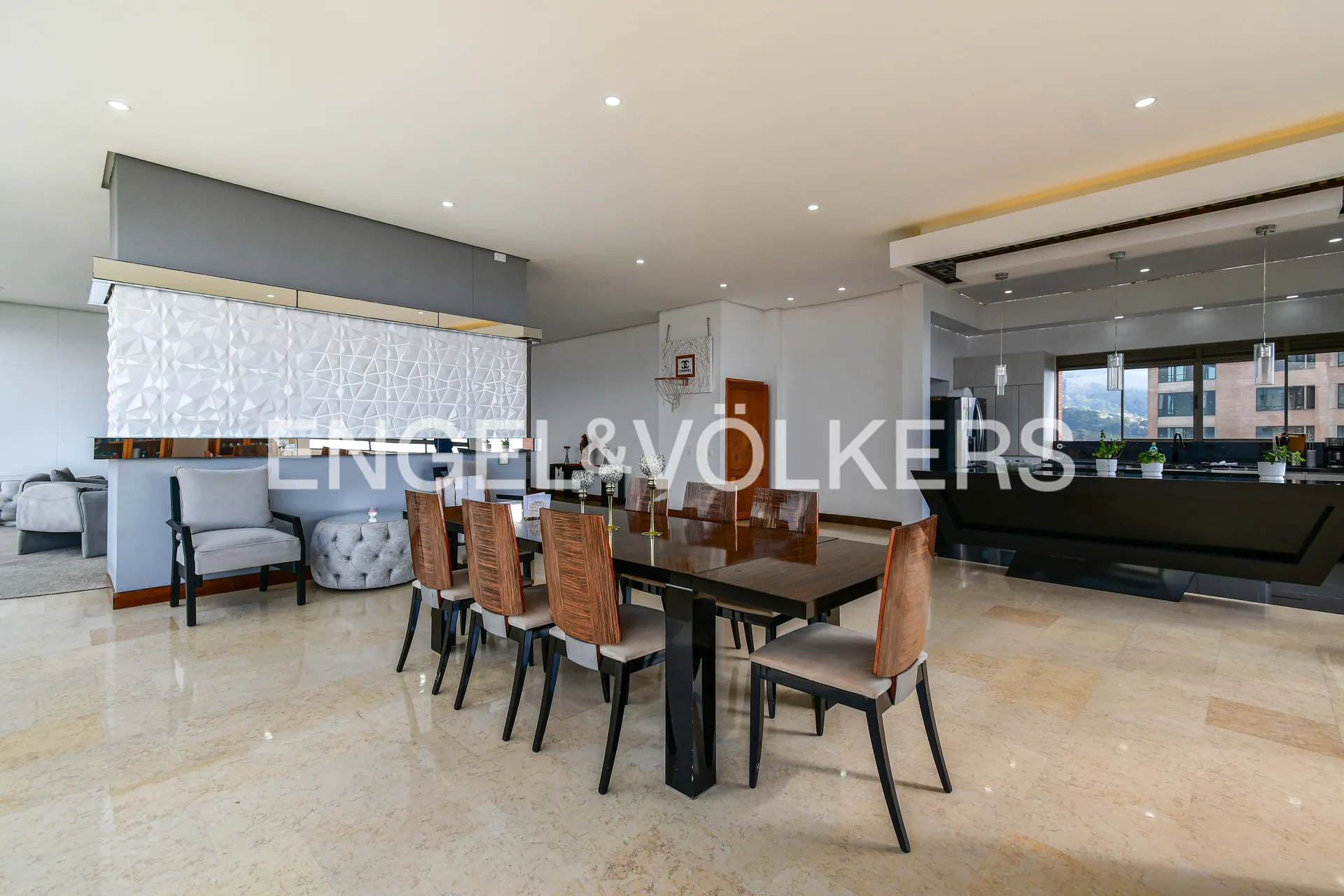 Apartamento en arriendo en San Lucas, Medellín · foto 2 de 14
